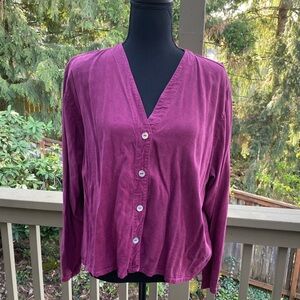 Zona boutique V-neck tencel shirt. Size Large NWT